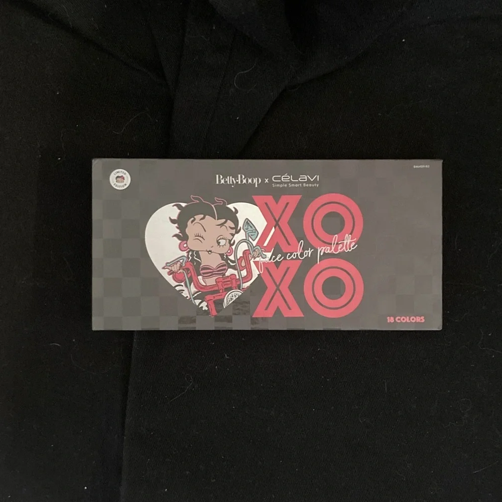 Betty Boop x Celavi XO Eyeshadow Palette